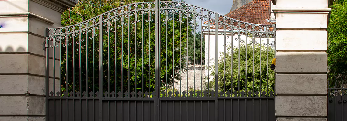 Wooden Swing Gate Repair in Wilmette, IL